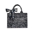 Borsa tote in tela ricamata blu con motivo paisley e dettaglio fiocco elegante - Piccolo / Blu scuro