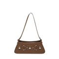 Bolso de hombro de cuero marrón oscuro con tachuelas plateadas y correa - Rojo