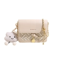 Petit sac bandoulière crème avec texture tressée, chaîne dorée et bijou nuage - Sans Pendentif / Blanc Cassé