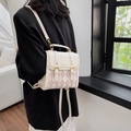 Mochila pequeña estilo coreano en beige y rosa con patrón de diamantes y hebillas de metal - 20x9x19 / Blanco Roto