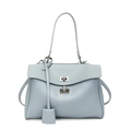 Hellblaue Shopper-Tasche aus Kunstleder mit silbernem Ringverschluss und Umhängegurt - Groß / Hellblau