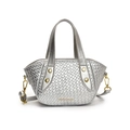 Silberne gewebte Metall-Handtasche mit goldenen Nieten und abnehmbarem Gurt - Silber