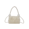Elegante bolso de mano con perlas blancas artificiales y correa de hombro a juego - Blanco