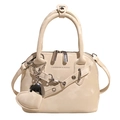 Chique crèmewitte schelphandtas van mat PU-leer met hartvormige hanger en zilveren details - Wit