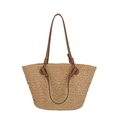 Beigefarbene Strohtasche mit braunen Ledergriffen und Kontrastnähten für den Sommer - Groß / Khaki