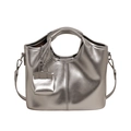 Borsa hobo minimalista argento metallizzato con finitura lucida e mini pochette - Argento