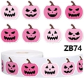 Detail van roze Halloween pompoen stickers op rol met acht diverse gezichtjes - 1 inch / 2,5 cm (ZB74)