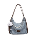 Bolso tote denim azul floral con detalle de cadena de perlas y colgante de nube - Azul