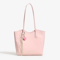 Borsa tote rosa chiaro capiente da donna con ciondolo a cuore e tracolla in pelle - Con Ciondolo / Rosa