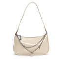 Bolso de hombro en charol crema con cadenas decorativas de corazón plateado y brillo - Blanco