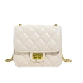 Elegante borsa a tracolla trapuntata beige con catena dorata e chiusura a scatto - Bianco Sporco