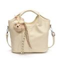 Off-white draagtas met krokodillenpatroon, schouderriem en een beertje hanger - Met Hanger / Wit