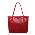 Sac fourre-tout rouge avec texture crocodile et doubles poignées pour le quotidien - Rouge