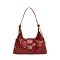 Borsa a spalla in pelle rossa lucida con ornamento metallico a mezzaluna dorata - Rosso