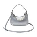 Bolso plateado de media luna con cadena de perlas y corazón y correa ajustable - Plateado