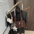 Dark brown oil-wax leather shoulder bag with glossy finish and silver star charm - With Pendant / Black