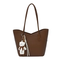Minimalistische große braune Ledertasche mit süßem Plüschbär-Anhänger für Damen - Braun