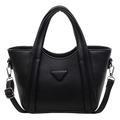 Sac seau en cuir grainé noir avec poignées et bandoulière réglable pratique - Noir
