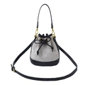 Chique grijze suède bucket bag met zwarte lederen biezen en ruitvormig stikselpatroon - Grijs