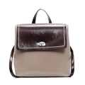 Mochila de cuero en marrón oscuro y topo con cierre de metal plateado elegante - Blanco Roto & Café