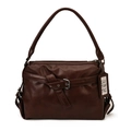 Bolso tote vintage marrón grande de cuero suave con hebilla decorativa y bandolera - Marrón