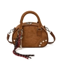 Borsa a mano in pelle scamosciata marrone con rivetti argentati e chiave vintage - Con Ciondolo / Marrone