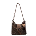 Sac fourre-tout en toile léopard avec bordure en cuir PU marron et pendentif ours - Avec Pendentif / Vert