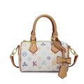 Borsa Boston in pelle bianca con monogramma colorato e manici in pelle color cuoio - Bianco