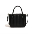 Schicke schwarze Plissee-Eimertasche mit Tragegriff und Umhängeriemen im Retro-Stil - Schwarz