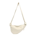 Borsa a tracolla a mezzaluna in pelle bianco crema con dettaglio nodo decorativo sulla tracolla - Bianco Sporco
