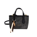Bolso pequeño gris vintage con letras doradas y colgante de borla con cuentas - Con Colgante / Negro