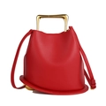 Elegante borsa a secchiello in pelle rossa con manico a U dorato e tracolla rimovibile - Rosso