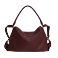 Bolso tote minimalista burdeos en cuero granulado con asas largas para el hombro - Burdeos