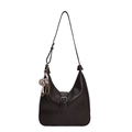 Bolso hobo vintage de cuero marrón oscuro con adorno de peluche y hebilla metálica - Con Colgante / Marrón