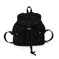 Minimalistischer schwarzer Rucksack in Matt-Optik mit Schnallenklappe und Fronttaschen - Schwarz