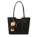 Minimalistische schwarze gewebte Shopper-Tasche mit süßem braunem Teddybär-Anhänger - Mit Anhänger / Schwarz