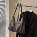 Borsa tote retrò in pelle PU marrone scuro con trama lucida e grande capacità - Caffè senza ciondolo