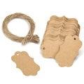 Etiquetas de regalo de papel kraft marrón con bordes ondulados y cuerda de yute natural - Color Papel Kraft