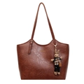 Borsa tote vintage in pelle marrone con tracolla e ciondolo a forma di coniglio - Con Ciondolo / Marrone