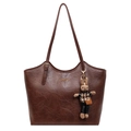 Borsa tote retrò in pelle marrone scuro con spalline e ciondolo a forma di coniglio - Con Ciondolo / caffè