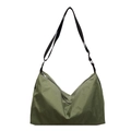 Borsa tote a scacchi verde oliva con tracolla regolabile nera e zip argentata - Verde