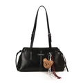 Sac à bandoulière rétro noir avec surpiqûres et charm ours en peluche - Avec Pendentif / Noir