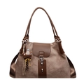 Sac à bandoulière rétro en suède café avec bordures en cuir et breloque ours - Avec Pendentif / Khaki Clair