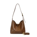 Braune Hobo-Tasche aus weichem Leder mit verstellbarem Riemen und passendem Gürtel - Braun