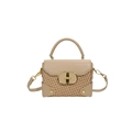 Piccola borsa a tracolla beige intrecciata con chiusura dorata e manico - Cachi