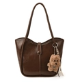 Bolso tote retro de cuero marrón oscuro con textura brillante y colgante de osito - Con Colgante / Marrón