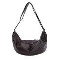 Borsa hobo retrò in pelle PU marrone scuro con trama martellata e ciondolo a nappa - Marrone