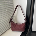 Schicke burgunderrote Hobo-Schultertasche mit Leopardenmuster und Silberne Schnalle - Rot