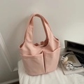 Hellrosa Nylon-Tragetasche mit Multi-Taschen-Design für stilvolles Pendeln - Rosa
