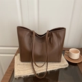Bolso tote grande vintage de cuero PU marrón oscuro con correas dobles y costuras verticales - Marrón